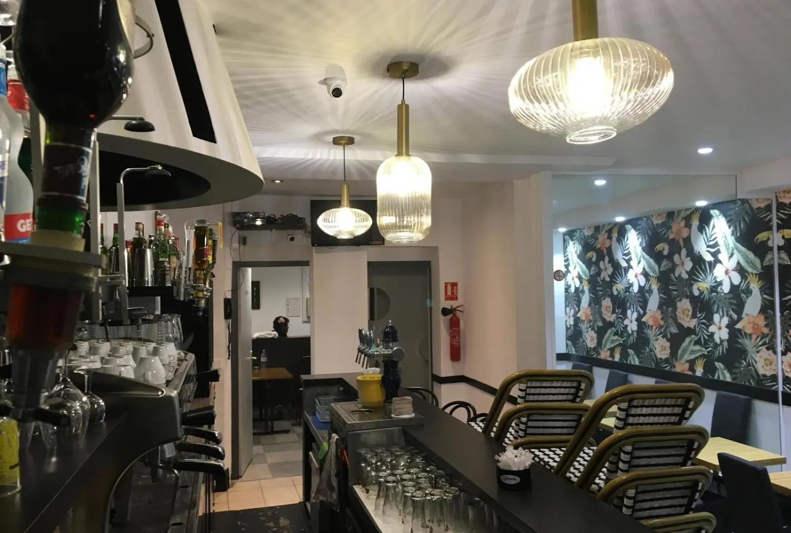 Le Paris Saint Ouen Hotel