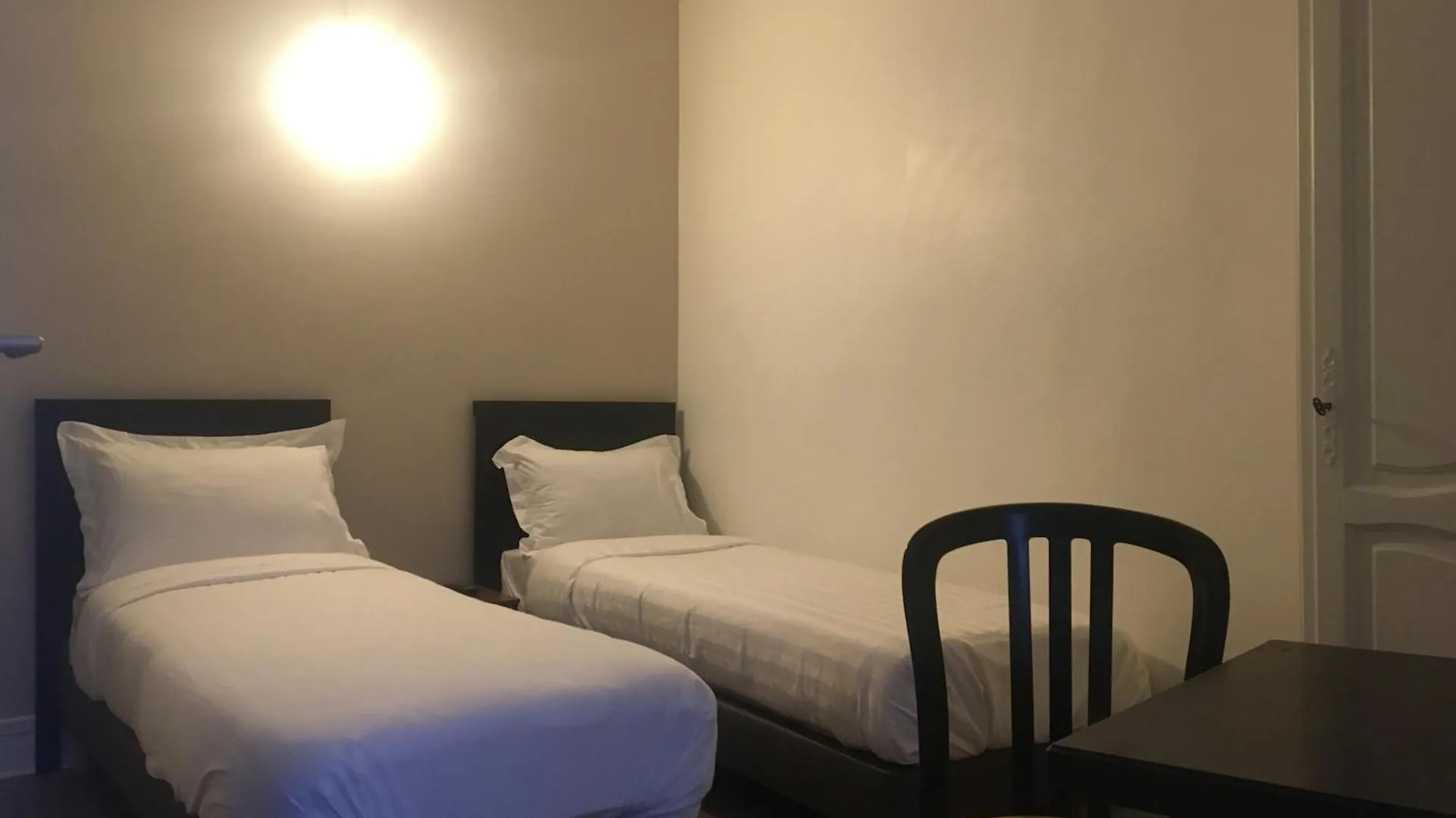 Le Paris Saint Ouen Hotel